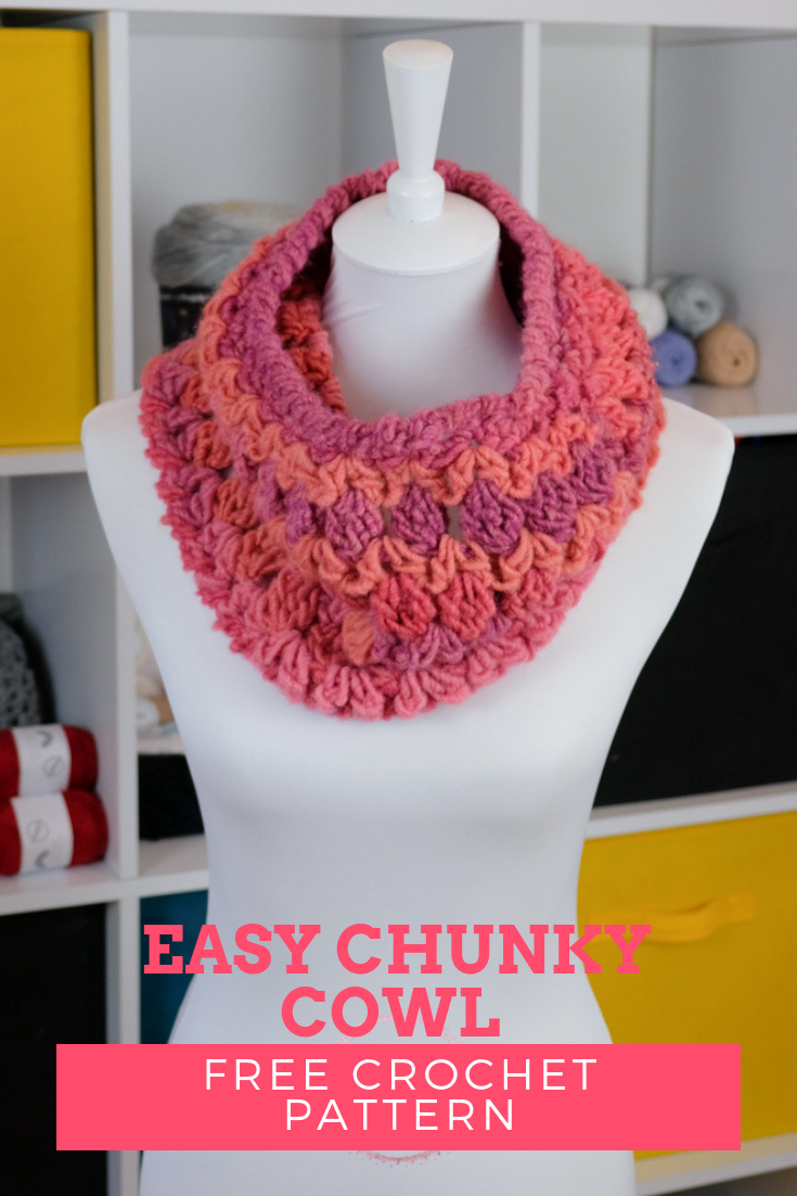 crochet cowl - easy and quick crochet pattern for a chunky cowl 