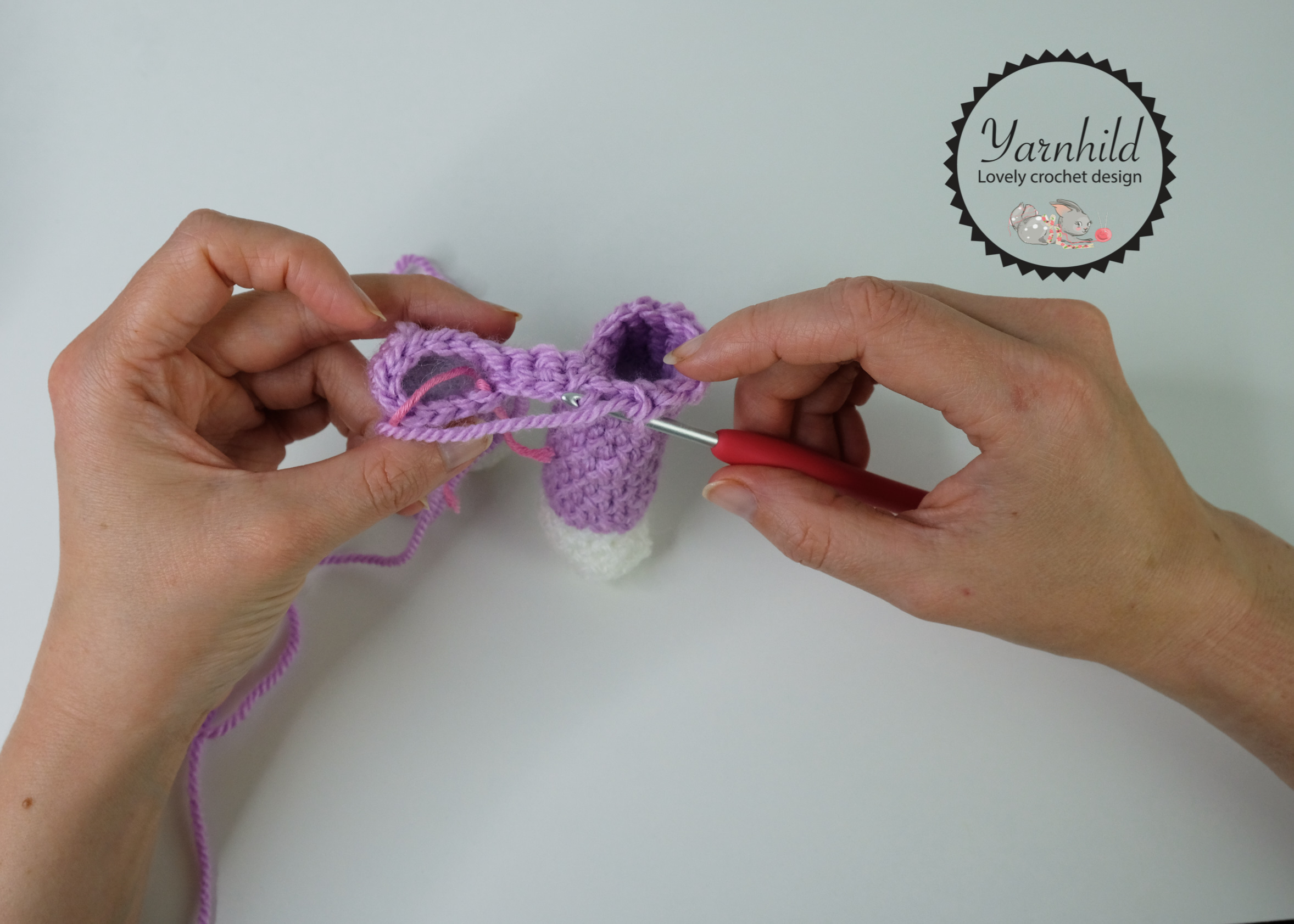 how to crochet feet