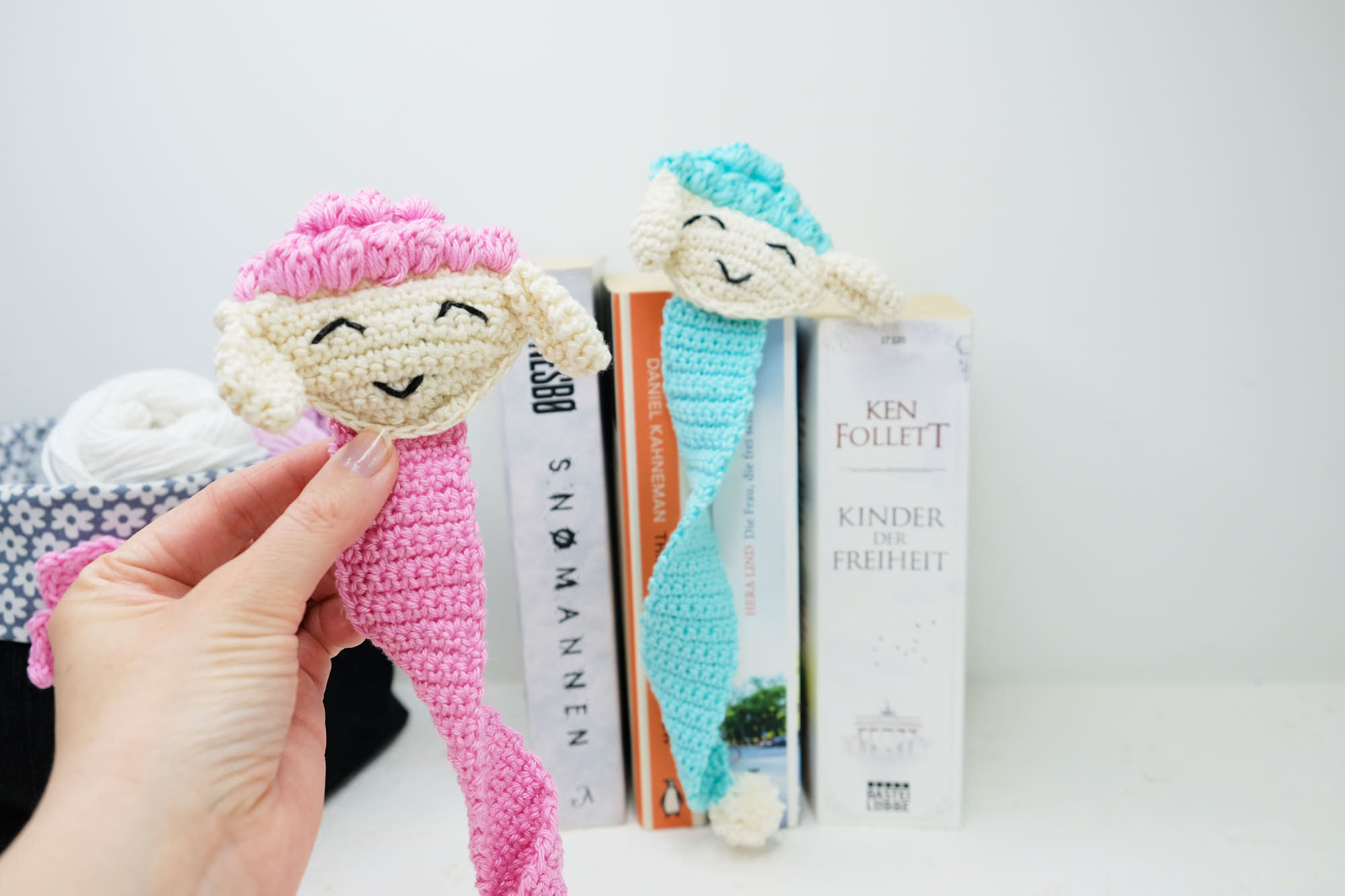 crochet bookmark 