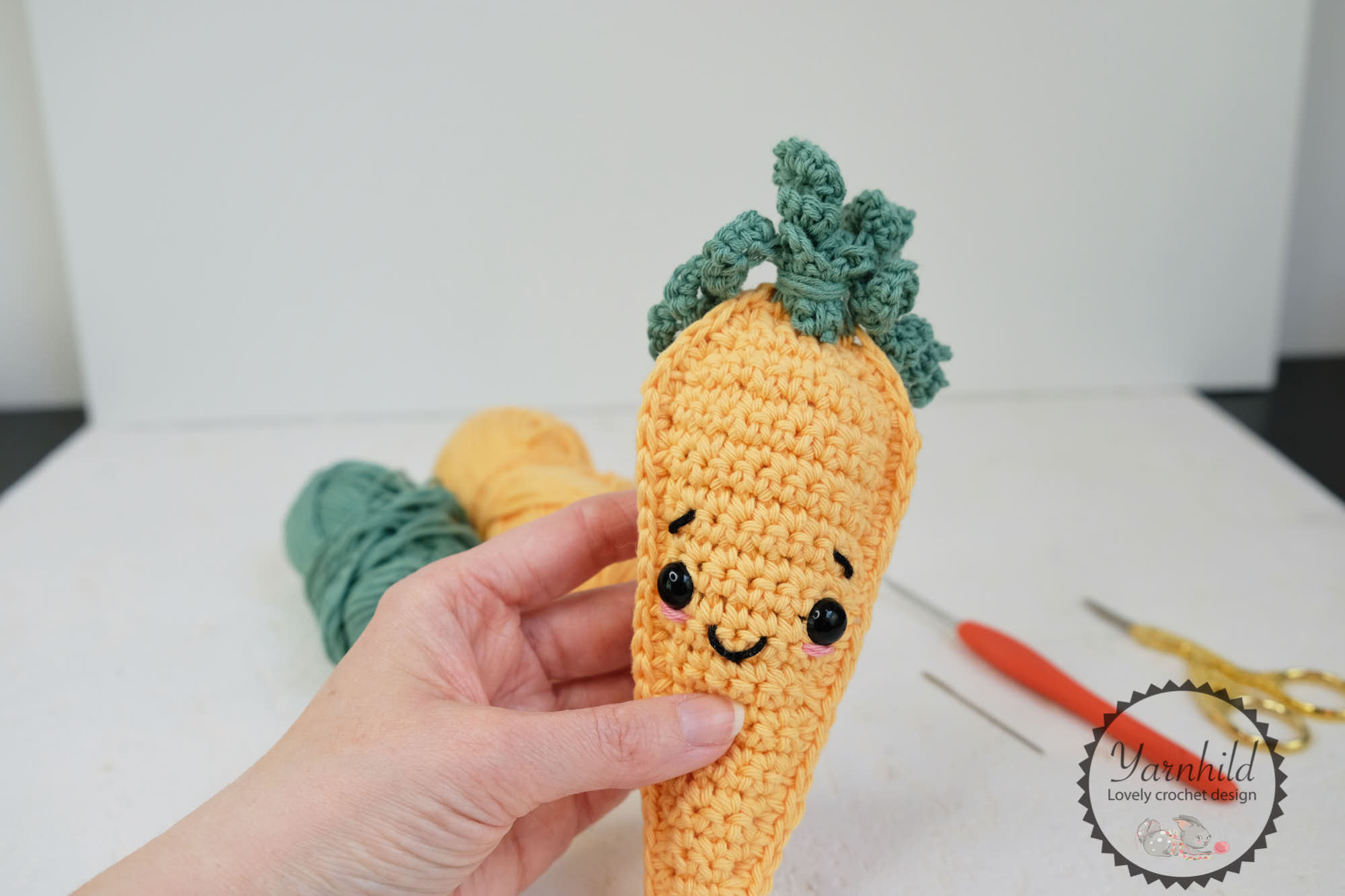 crochet carrot 